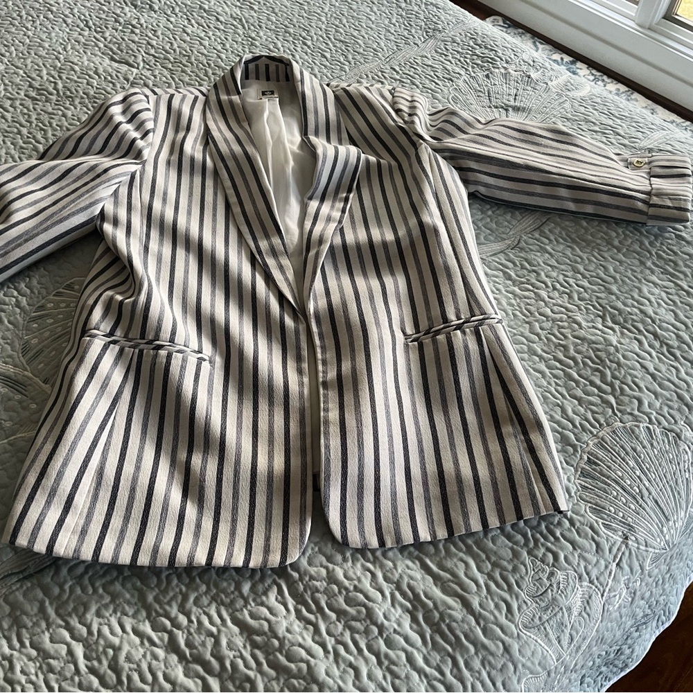 Anne Klein striped blazer, blue, beige, gray.